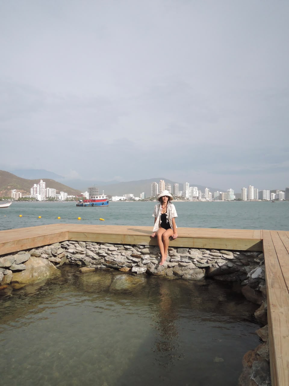 Total look: Beach Morning
